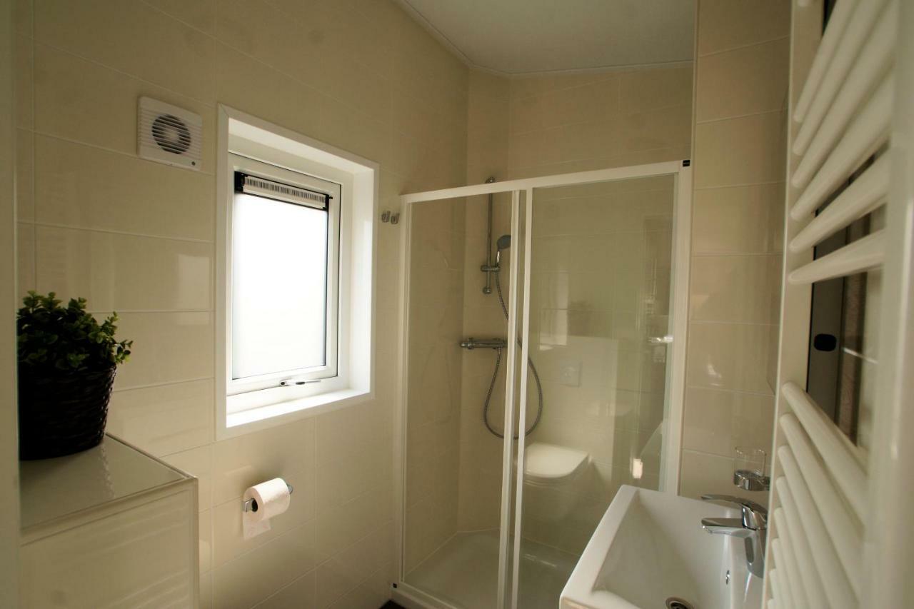 Duinpark De Robbenjager Hotel Де Коксдорп Екстериор снимка